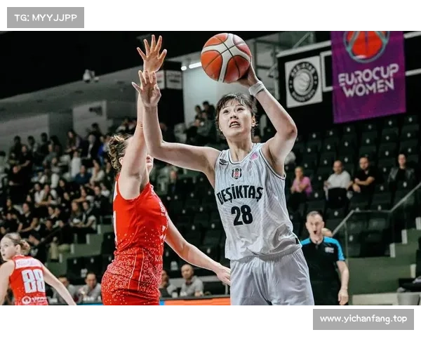 克拉克球衣销量破WNBA纪录引领文化潮流重塑联赛全新形象